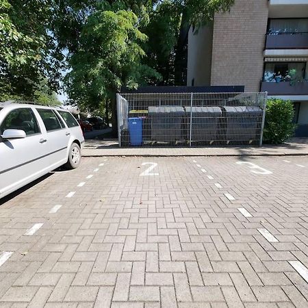 61 M2 Erdgeschosswohnung Mit Eigenem Parkplatz Vorm Haus オスナブリュック エクステリア 写真