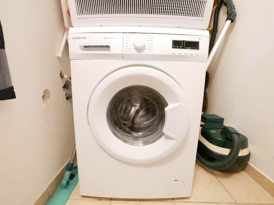 61 M2 Erdgeschosswohnung Mit Eigenem Parkplatz Vorm Haus オスナブリュック エクステリア 写真