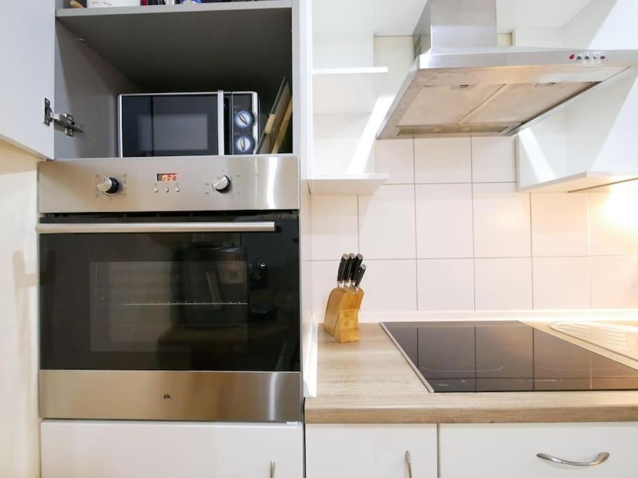 61 M2 Erdgeschosswohnung Mit Eigenem Parkplatz Vorm Haus オスナブリュック エクステリア 写真